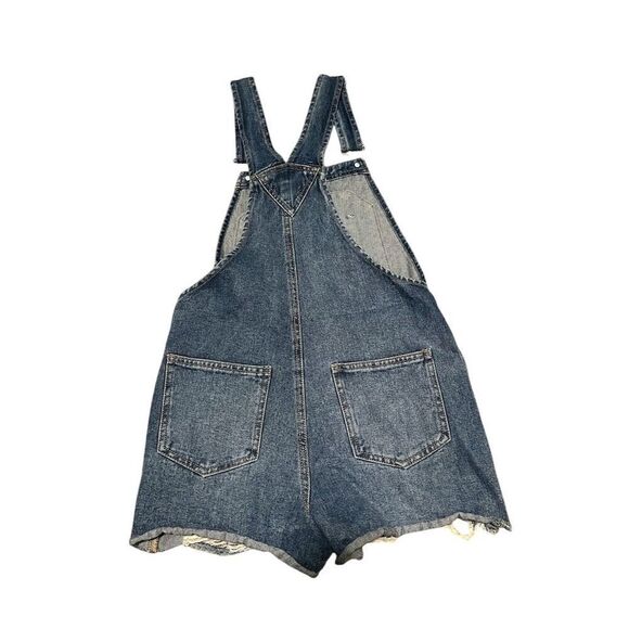 Wild Fable Women's Denim Frayed Overall Shorts Blue Size XS Standard Casual - Picture 2 of 7